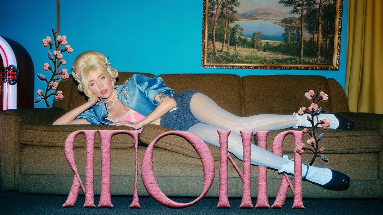 DOROFEEVA презентує музичний реліз «Японія»: образ сучасної Марії Антуанетти й естетика 80-х