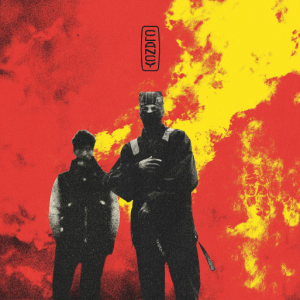 Барабанщик Twenty One Pilots Джош Дан зʼявився у новому кліпі з українським написом «Факелоносець