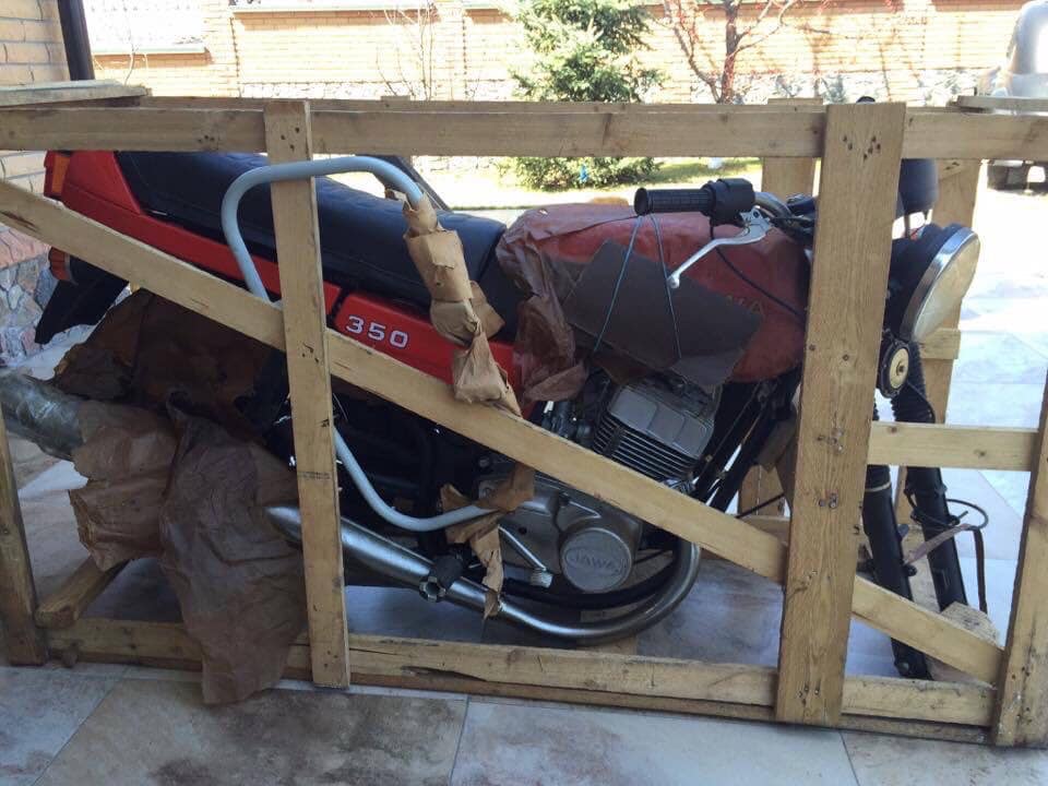 В Україні знайшли 30-річний мотоцикл Jawa у заводській упаковці