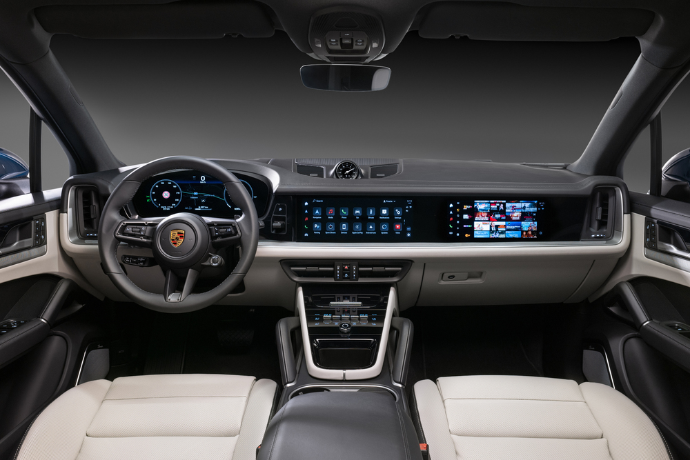 Новий Cayenne дебютує з інноваційним дисплеєм Porsche Driver Experience